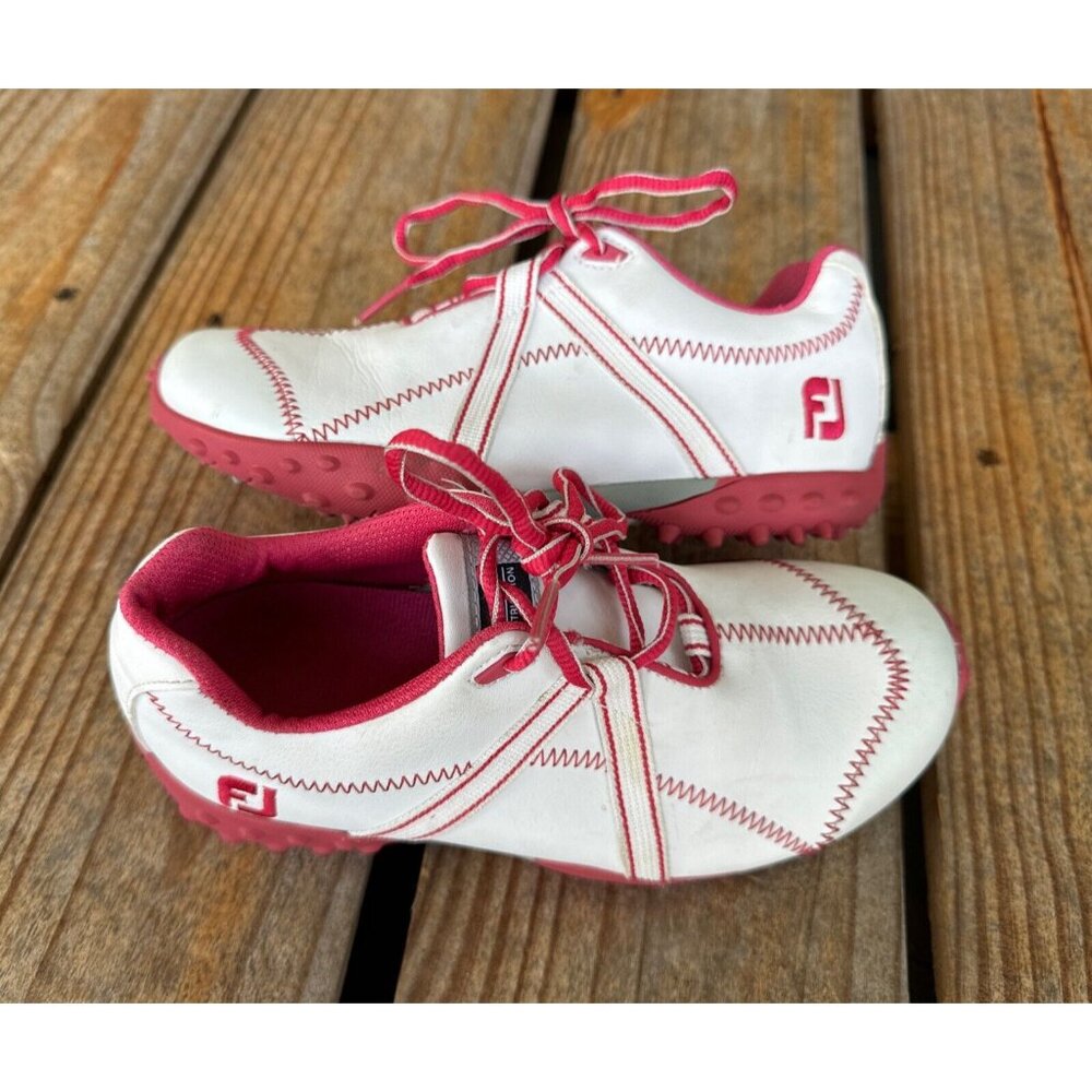 FootJoy Womens M:Project Leather Spikeless White Fuschia Golf Shoes 95615 size 4